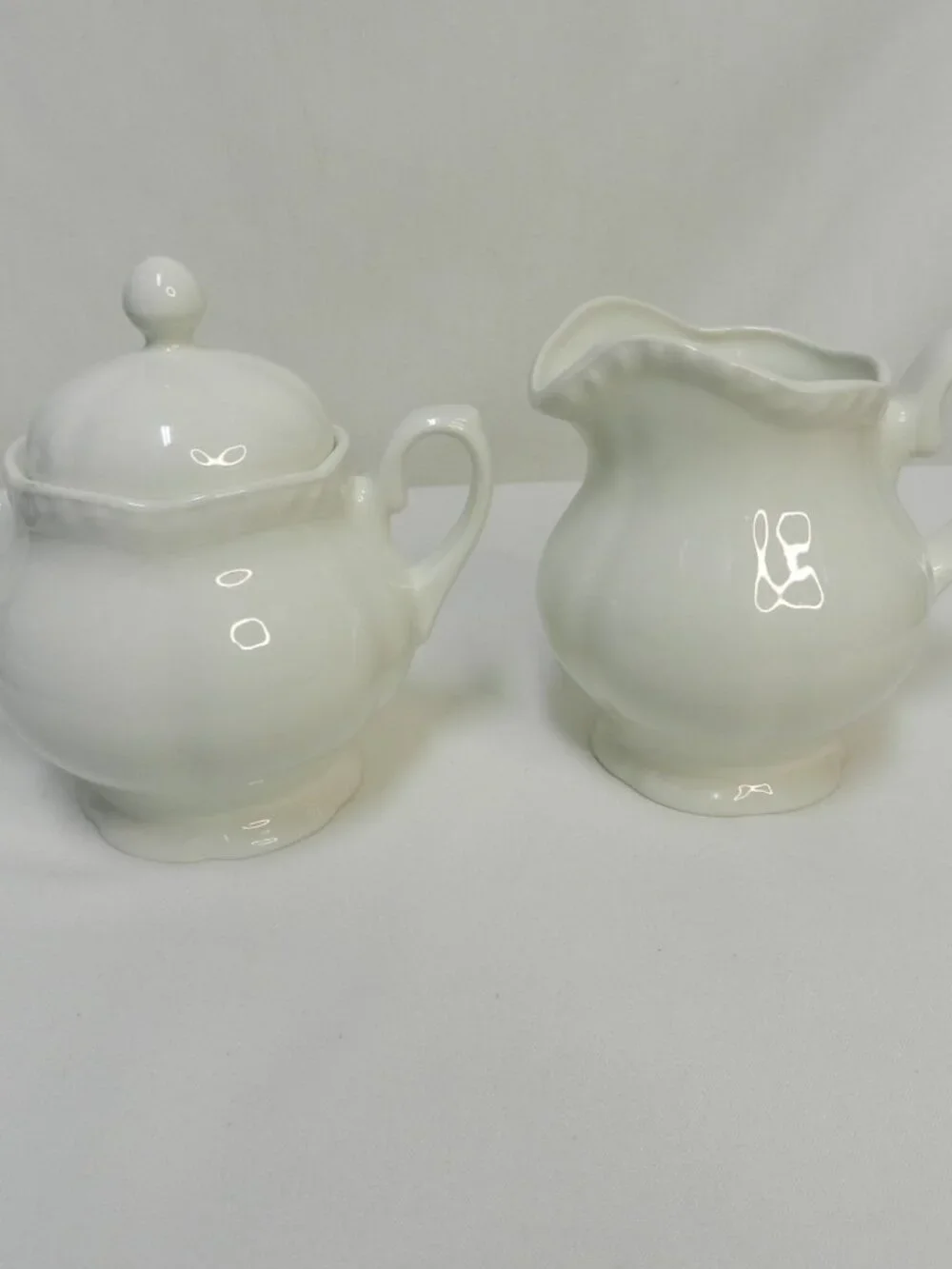 Johnson Brothers made in Staffordshire England white Creamer Sugar bowl & Plate